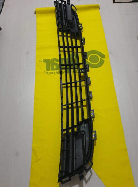 resimler/genel/Citroen C5X7  Tampon Izgarası Ön Alt 7414.XW İTHAL ÜRÜN